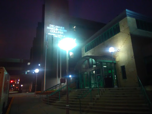 Book Store «Delaware Technical Community College Wilmington Campus Bookstore», reviews and photos, 333 N Shipley St, Wilmington, DE 19801, USA