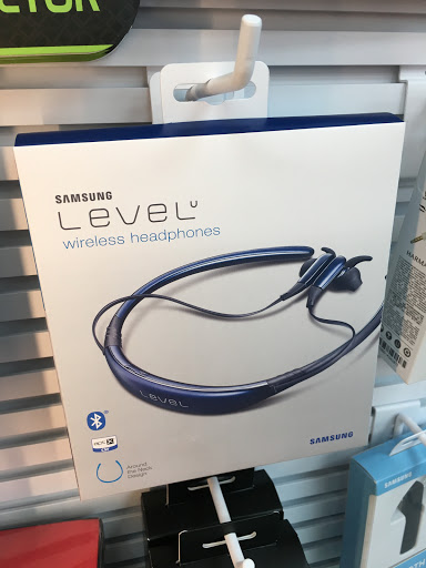 Cell Phone Store «Bronxville Verizon Wireless», reviews and photos, 89 Pondfield Rd, Bronxville, NY 10708, USA