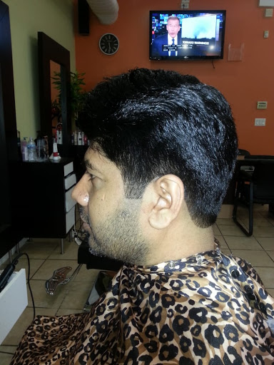 Beauty Salon «Bionic Hair Salon», reviews and photos, 5501 N Broadway St, Chicago, IL 60640, USA