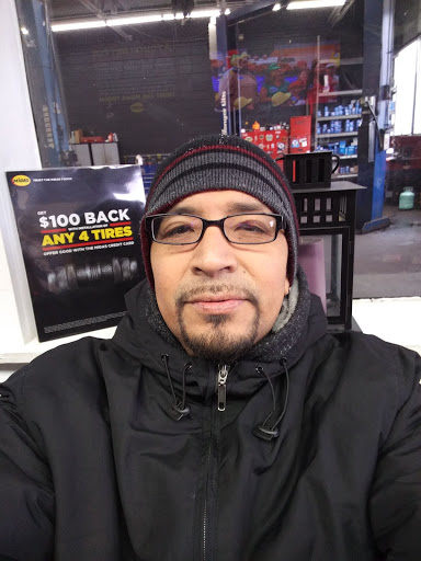 Auto Repair Shop «Midas Chicago», reviews and photos, 2654 W Fullerton Ave, Chicago, IL 60647, USA