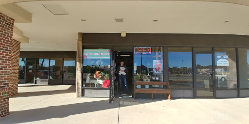 Flower Lady, 5350 Kemps River Dr, Virginia Beach, VA 23464, USA, 