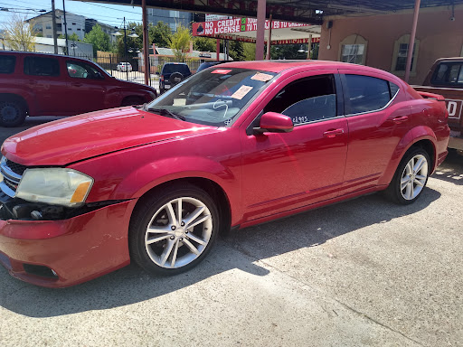 Car Dealer «GIGANTE AUTO GROUP, LLC», reviews and photos, 707 Fort Worth Ave, Dallas, TX 75208, USA