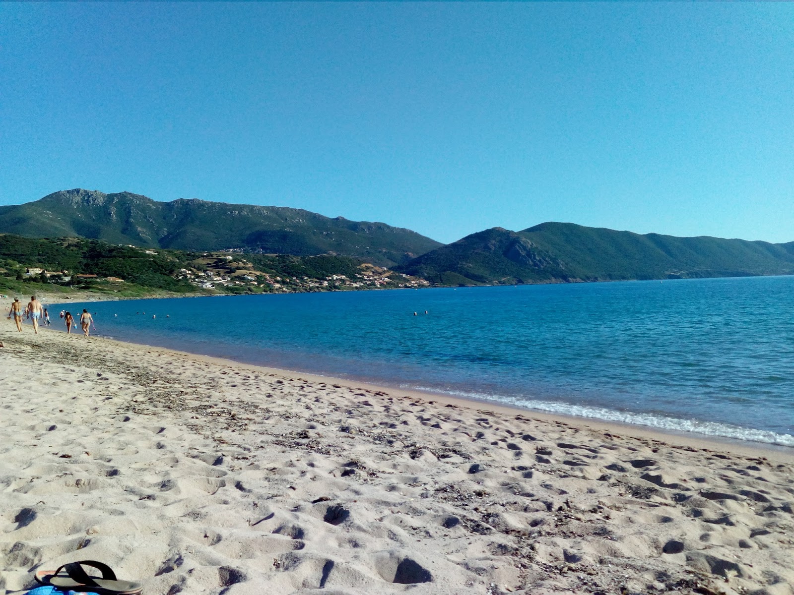 Photo de Plage de Lava avec sable lumineux de surface