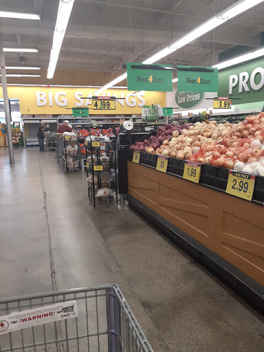 Grocery Store «Food 4 Less», reviews and photos, 1651 E 103rd St, Los Angeles, CA 90002, USA