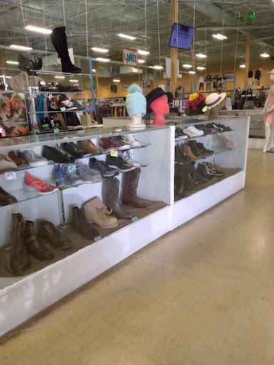 Thrift Store «Community Thrift Stores», reviews and photos, 1047 SE Military Dr, San Antonio, TX 78214, USA