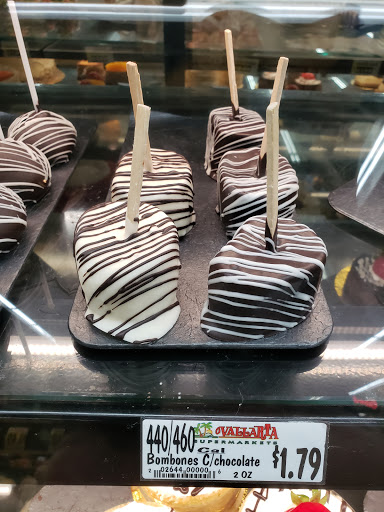 Supermarket «Vallarta Supermarkets», reviews and photos, 10859 Oxnard St, North Hollywood, CA 91606, USA