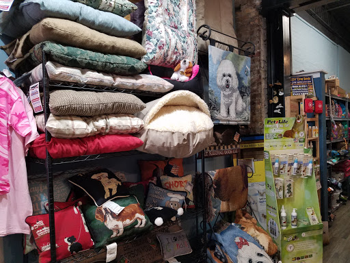 Pet Supply Store «Dog-Mania & Cats», reviews and photos, 37846 Meridian Ave, Dade City, FL 33525, USA