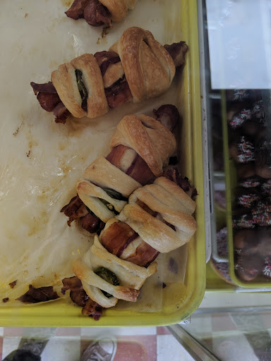 Donut Shop «Donut Palace», reviews and photos, 1605 W Buckingham Rd, Garland, TX 75042, USA