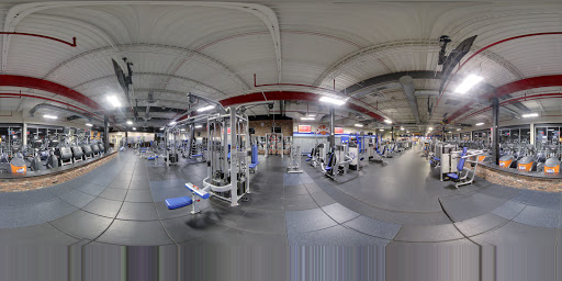 Health Club «Crunch - Staten Island», reviews and photos, 364 Bay St, Staten Island, NY 10301, USA