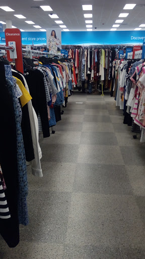 Clothing Store «Ross Dress for Less», reviews and photos, 3300 S Glenstone Ave, Springfield, MO 65804, USA