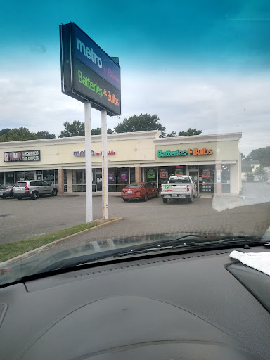 Car Battery Store «Batteries Plus Bulbs», reviews and photos, 3412 W Mercury Blvd, Hampton, VA 23666, USA