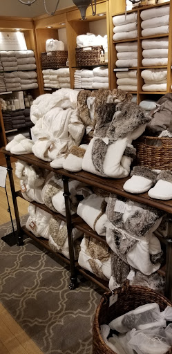 Furniture Store «Pottery Barn», reviews and photos, 8555 Park Meadows Center Dr Ste 2115, Lone Tree, CO 80124, USA