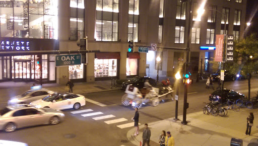 Department Store «Barneys New York, Chicago», reviews and photos, 15 E Oak St, Chicago, IL 60611, USA