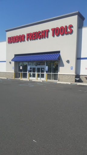 Hardware Store «Harbor Freight Tools», reviews and photos, 2295 Forest Ave, Staten Island, NY 10303, USA