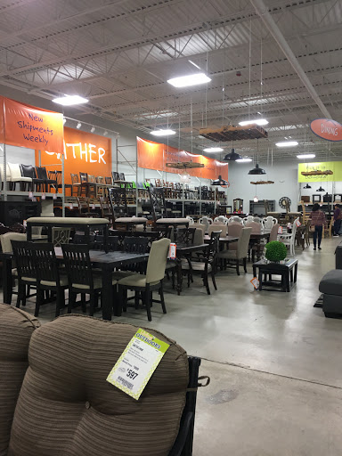 Furniture Store «Weekends Only Furniture & Mattress», reviews and photos, 8315 Center Run Dr, Indianapolis, IN 46250, USA