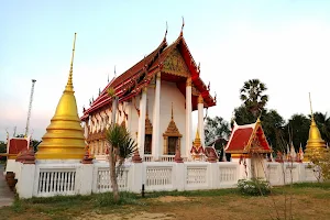 Wat Mae Nam image