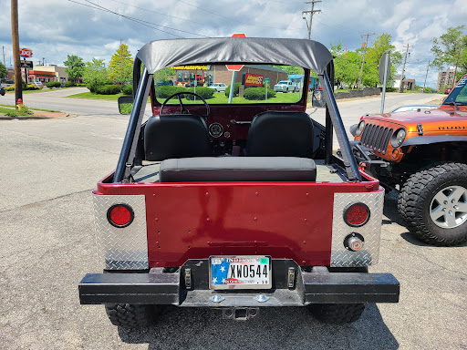 Auto Parts Store «Advance Auto Parts», reviews and photos, 215 E 10th St, Jeffersonville, IN 47130, USA