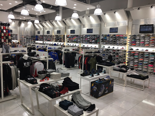 Shoe Store «Shoe Palace», reviews and photos, 447 Great Mall Dr #190, Milpitas, CA 95035, USA