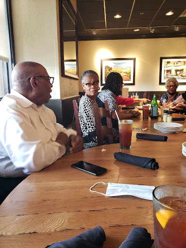 Shopping Mall «Bala Cynwyd Shopping Center», reviews and photos, 59 E City Ave, Bala Cynwyd, PA 19004, USA