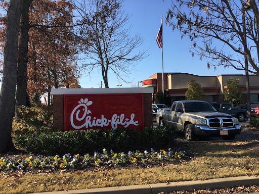 Fast Food Restaurant «Chick-fil-A», reviews and photos, 1036 W Poplar Ave, Collierville, TN 38017, USA