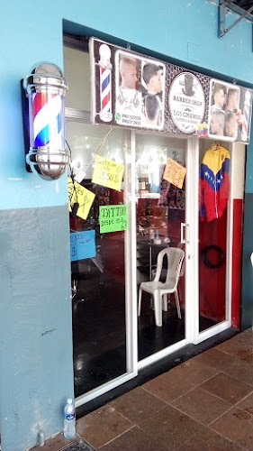 Opiniones de Barber Shop (Los Chamos ) Tatooo en Guayaquil - Barbería