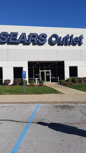 Appliance Store «Sears Outlet», reviews and photos, 639 Gravois Bluffs Blvd Suite A, Fenton, MO 63026, USA