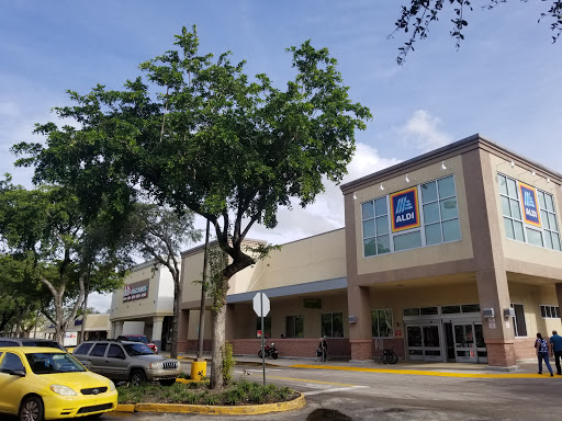 Supermarket «ALDI», reviews and photos, 7050 N University Dr, Pompano Beach, FL 33321, USA
