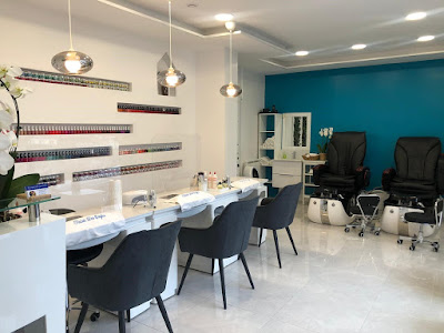 PLAISIR DES ONGLES à Versailles