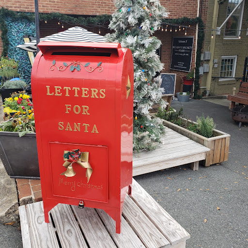 Coffee Shop «Mugshots Coffee and Tea», reviews and photos, 102 S Main St, Belmont, NC 28012, USA