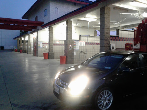 Car Wash «Squeeky Clean Car Wash», reviews and photos, 12690 Magnolia Ave, Riverside, CA 92503, USA