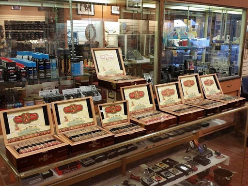 Tobacco Shop «Straus Tobacconist», reviews and photos, 410 Walnut St, Cincinnati, OH 45202, USA