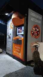 Photo n°16 de Le Mûr à Pizza's Express à Guerlédan ()