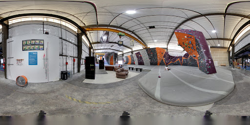 Rock Climbing Gym «Sacramento Pipeworks Climbing and Fitness», reviews and photos, 116 N 16th St, Sacramento, CA 95814, USA