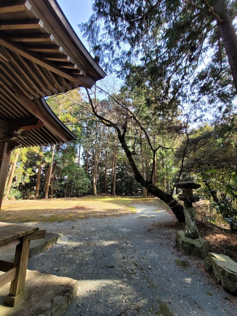 八幡山神社