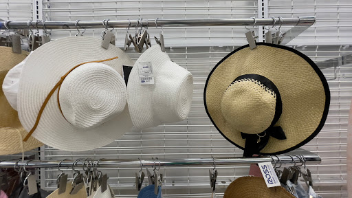 Clothing Store «Ross Dress for Less», reviews and photos, 1990 S University Dr, Davie, FL 33324, USA