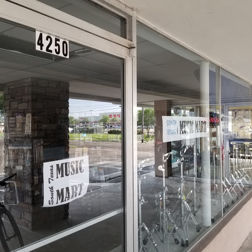 Shopping Mall «Town & Country Shopping Center», reviews and photos, 4250 S Alameda St, Corpus Christi, TX 78412, USA