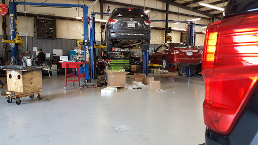 Car Dealer «Orr Nissan Shreveport», reviews and photos, 1240 E Bert Kouns Industrial Loop, Shreveport, LA 71105, USA