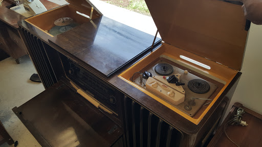 Used Furniture Store «Society of St. Vincent de Paul», reviews and photos, 1705 E Jericho Turnpike, Huntington, NY 11743, USA