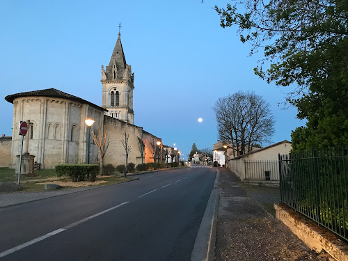 Église Saint-Pierre à Avensan