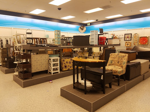 Clothing Store «Ross Dress for Less», reviews and photos, 521 S Plano Rd, Richardson, TX 75081, USA