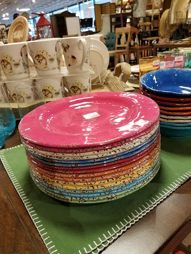 Home Goods Store «Pier 1 Imports», reviews and photos, 4165 Shelbyville Rd, Louisville, KY 40207, USA