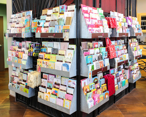 Beauty Salon «Daireds Hair Salon & Day Spa», reviews and photos, 2400 I-20 Frontage Rd, Arlington, TX 76017, USA