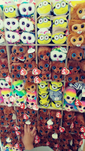 Sporting Goods Store «Big 5 Sporting Goods», reviews and photos, 510 N Victory Blvd, Burbank, CA 91502, USA