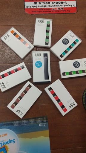 Tobacco Shop «Cig Star - Smoke, Vapor & Glass», reviews and photos, 2060 E Avenida De Los Arboles Suite H, Thousand Oaks, CA 91362, USA