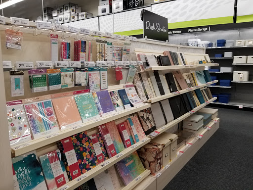 Office Supply Store «Staples», reviews and photos, 4940 O St, Lincoln, NE 68510, USA