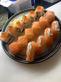 Plats et boissons du Restaurant japonais Sushi Rainbow à Paris - n°4