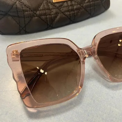 LE KIOSQUE A LUNETTES à La Fouillade