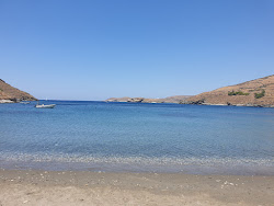 Episkopi beach'in fotoğrafı geniş ile birlikte