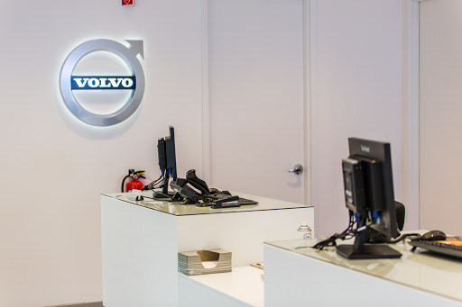 Car Dealer «Prime Volvo Cars South Shore», reviews and photos, 425 Lincoln St, Hingham, MA 02043, USA