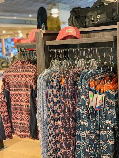 Ski Rental Service «Pinnacle Ski And Sports», reviews and photos, 3391 Mountain Rd, Stowe, VT 05672, USA